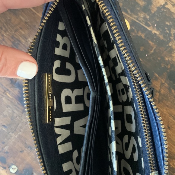 Marc Jacobs Bag & Wallet - Picture 12 of 16